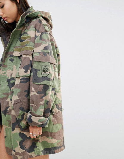 Vintage women's Oversized Slovakian army camouflage parka camo retro military jacket