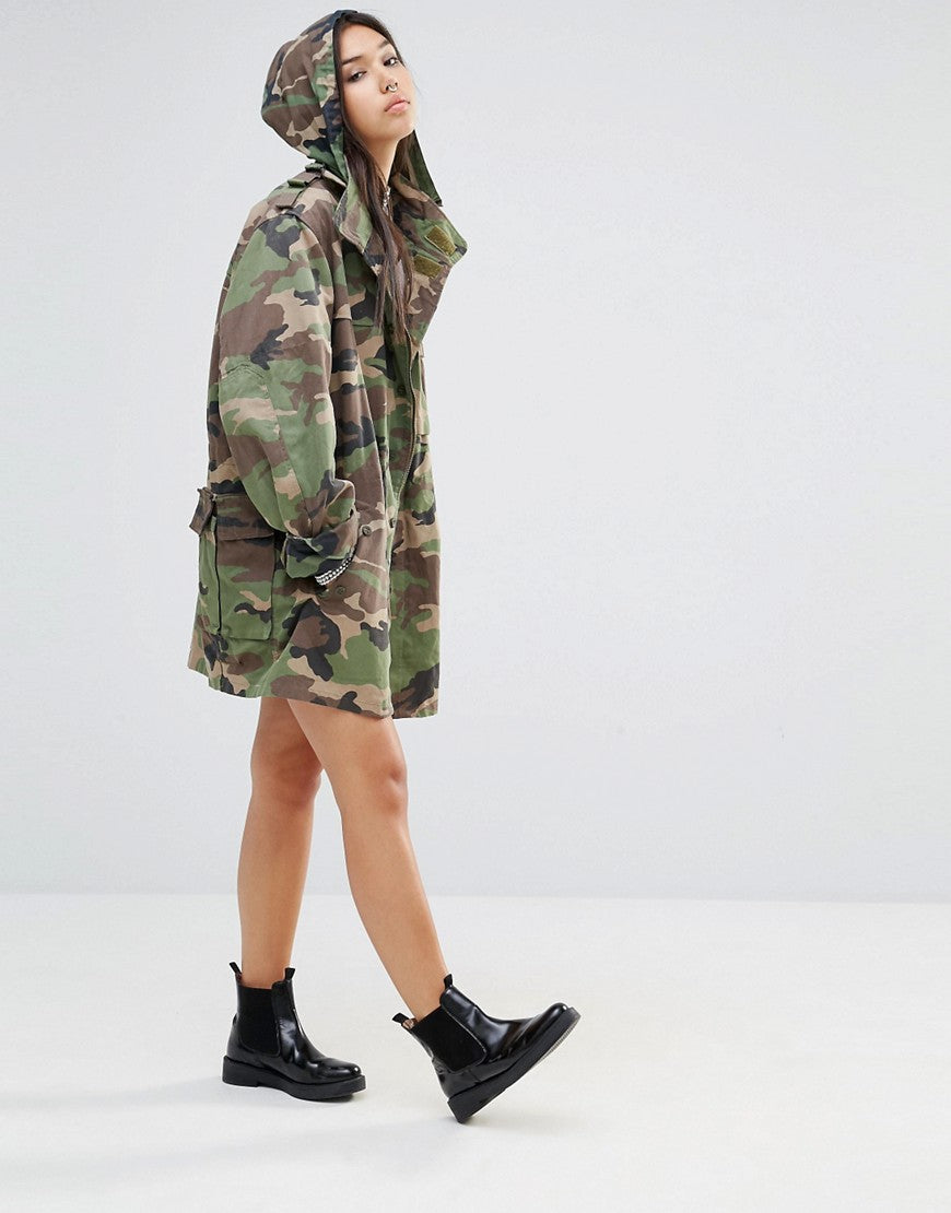 Vintage women's Oversized Slovakian army camouflage parka camo retro military jacket