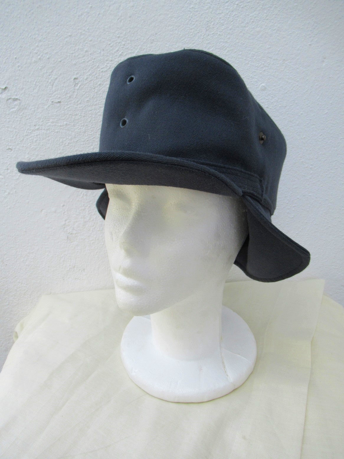 Vintage 1960s Swedish air force blue wool lined winter hat cap mountain gaberdine army military